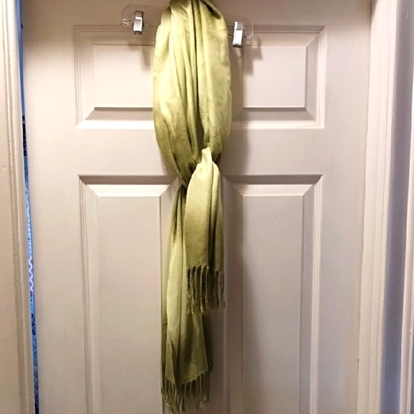 Accessories - Elegant Green Home Accent Scarf